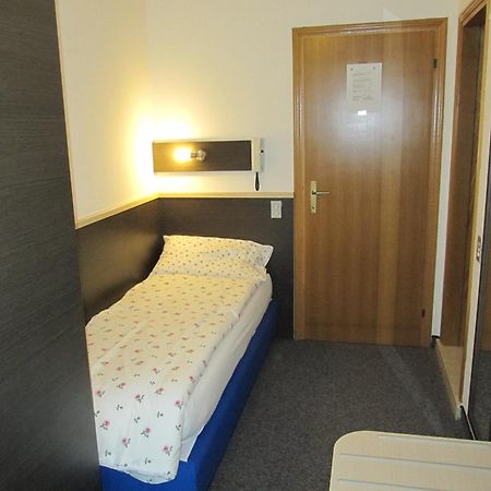 Hotel Carlo Brenzone sul Garda Exteriör bild