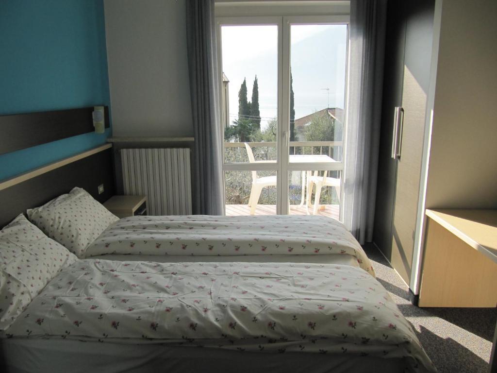 Hotel Carlo Brenzone sul Garda Rum bild