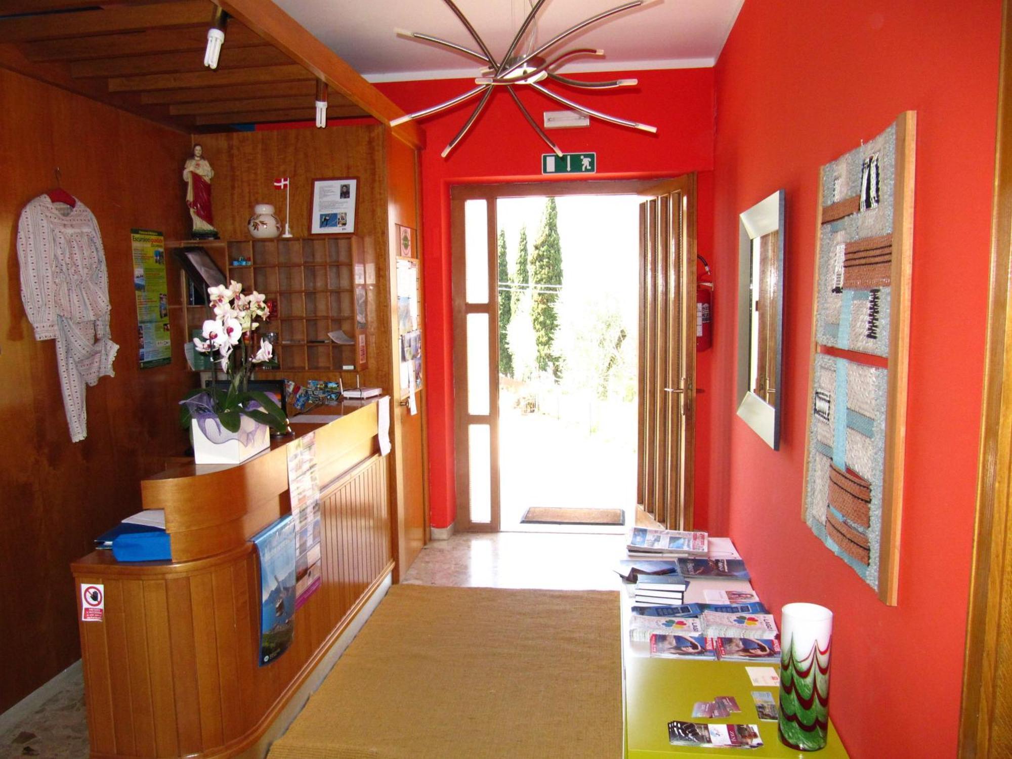 Hotel Carlo Brenzone sul Garda Exteriör bild