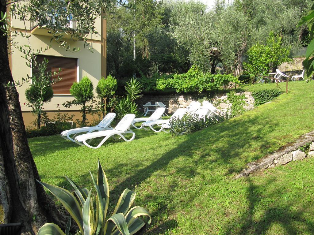 Hotel Carlo Brenzone sul Garda Exteriör bild