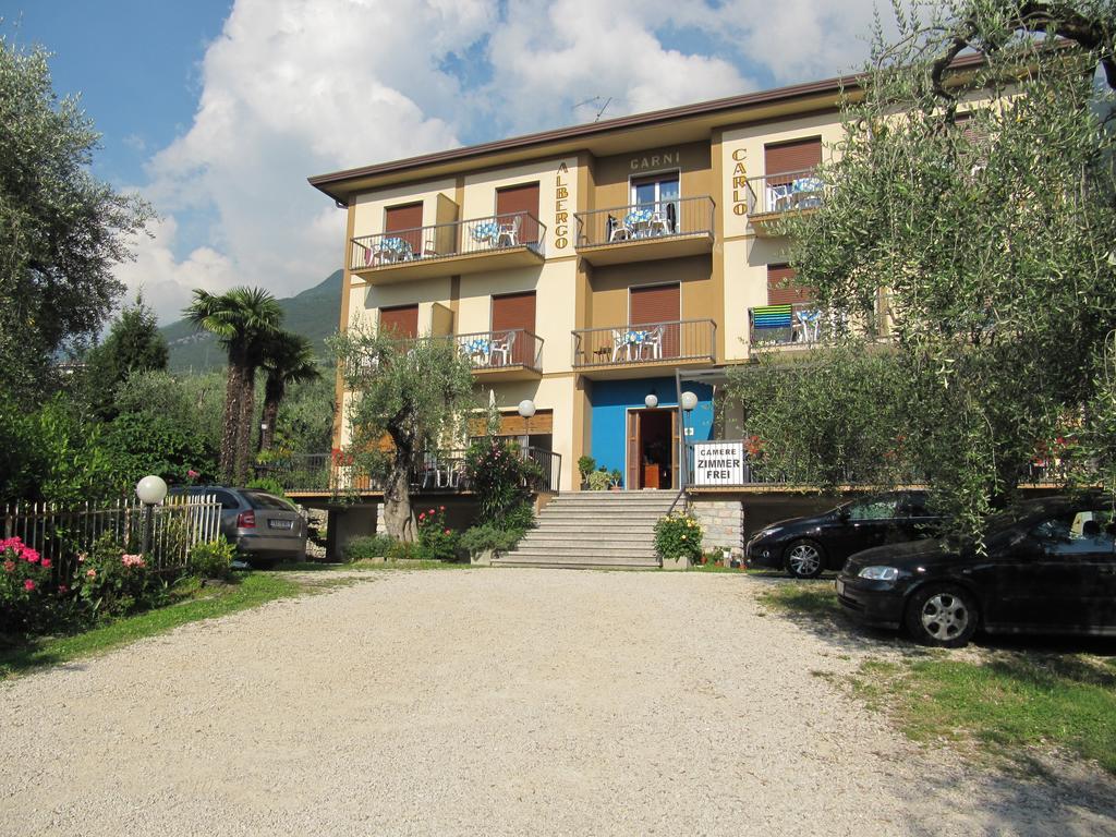 Hotel Carlo Brenzone sul Garda Exteriör bild
