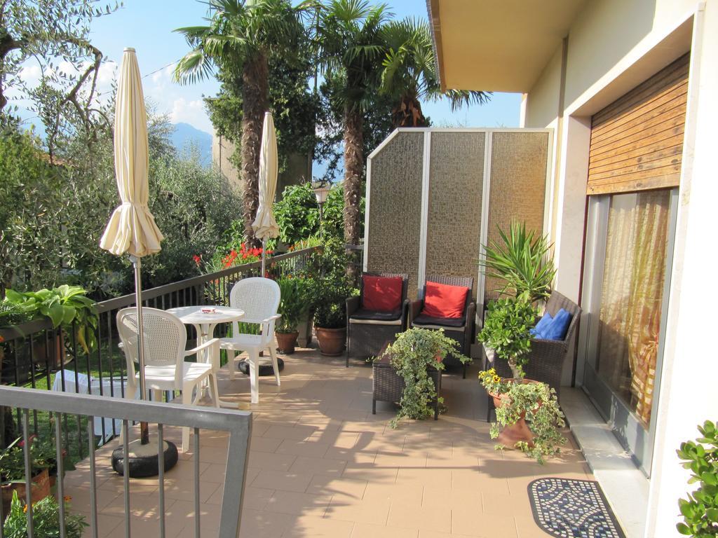Hotel Carlo Brenzone sul Garda Exteriör bild